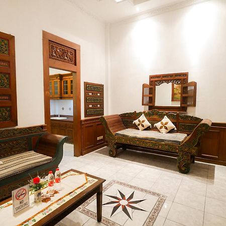 Rumah Pesik Art & Heritage Hotel Gondowulung Exterior foto