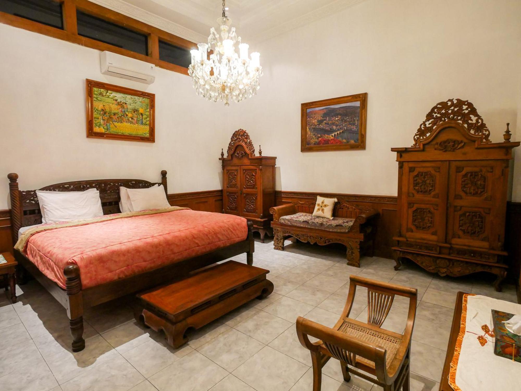 Rumah Pesik Art & Heritage Hotel Gondowulung Exterior foto